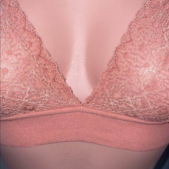 Lively Bralette Matte Rose Crochet Lace Wireless Back Closure - Picture 3 of 6